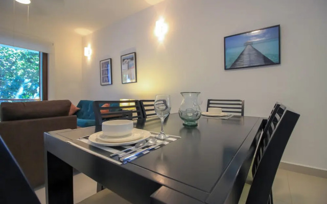 Family 2 Bedrooms Condo with Balcony and Pool Facilities