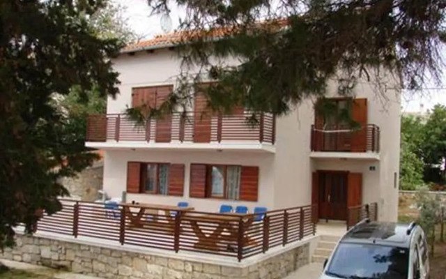 Tiho - 10m From the Beach - SA1 Potkrovlje