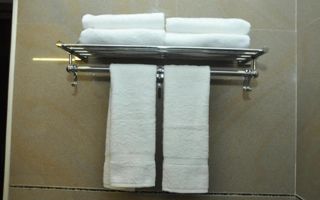 Hotel JSR Continental