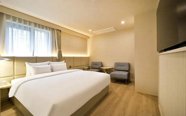 Den Basta Hotel Daeyeon
