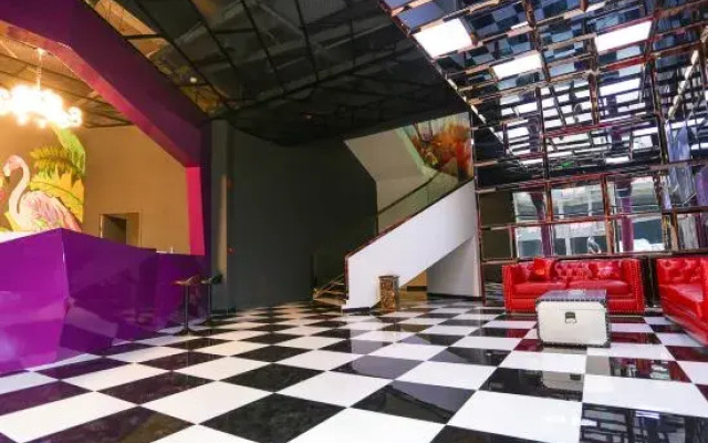 1314 Couples Theme Hotel