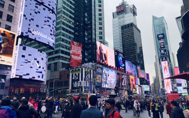 Ny Finest Luxury Apartment