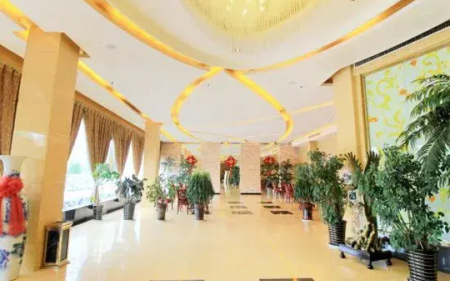 Dengzhou Dahe Business Hotel