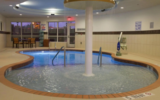 Courtyard by Marriott Asheville Airport