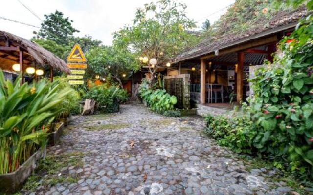 Sleepy Croc Hostel