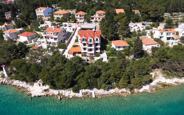 Apartments Vala