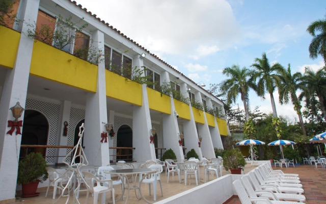 Hotel Bachue Girardot