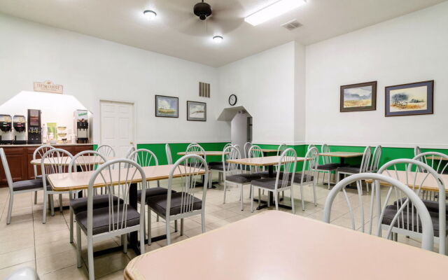 Colby Inn and Suites