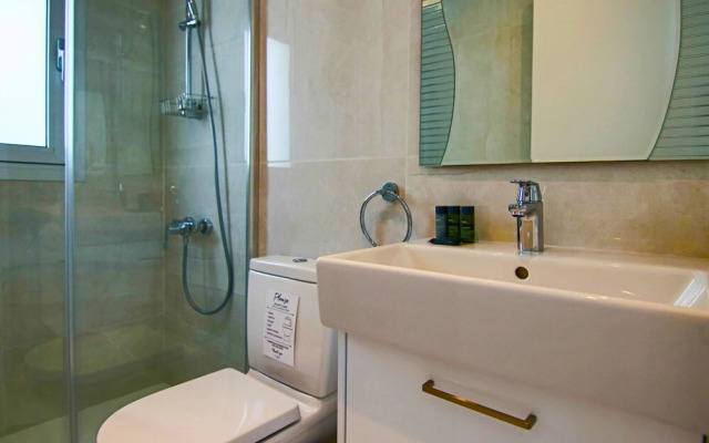 Phaedrus Living: Luxury Villa Ellison