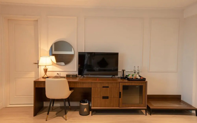 Rex Quang Binh Hotel