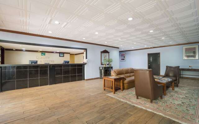 Quality Inn & Suites Conference Center Statesboro Historic District