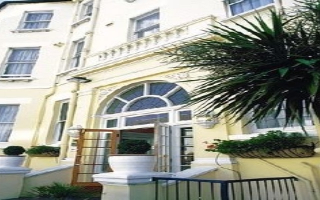 Bourne Hall Hotel