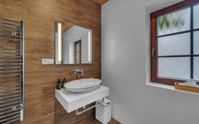 Villa in Austria Near Ski Slopes & Sauna