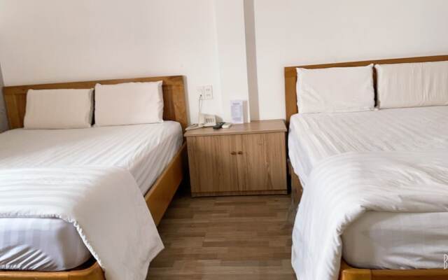 Anh Phat Hotel by ZUZU