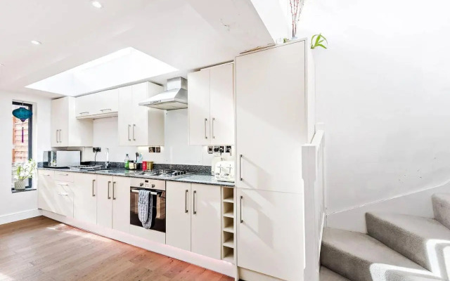 Modern, Chic 3BR Townhouse in Central Oxford