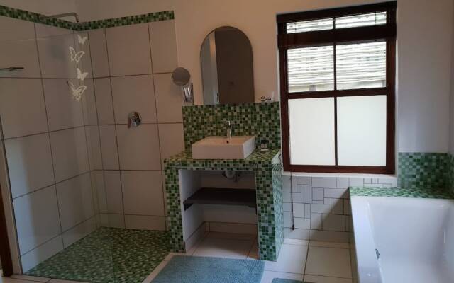 Port Del Mar Luxury Guesthouse