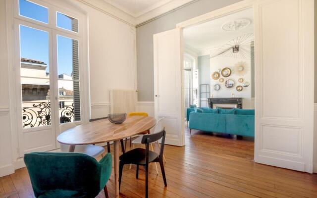 Magnifique appartement avec 3 chambres en Hypercentre