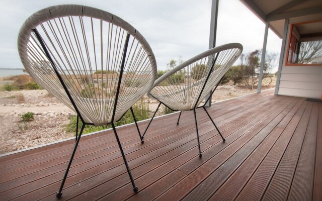 Coorong Aurora - breathtaking waterfront escape