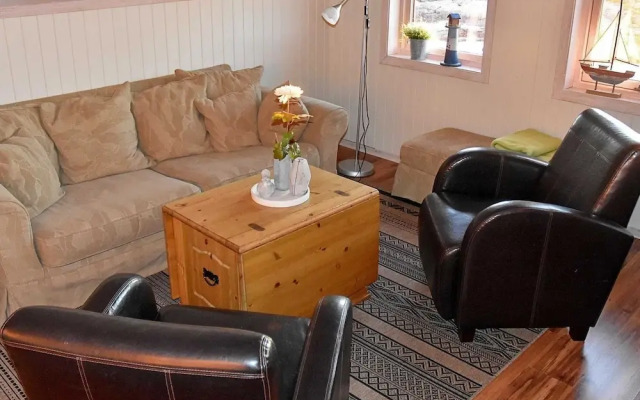 5 Person Holiday Home in Bud-by Traum