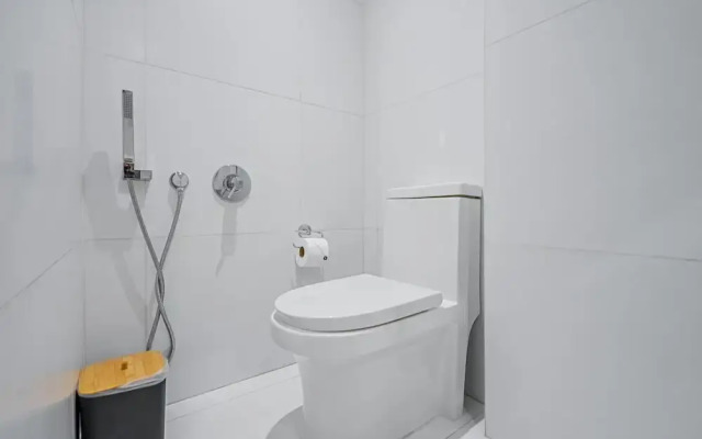 w Majestic 2BR w Perfect Balcony in YOO