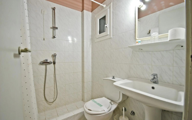 Coronis Hotel