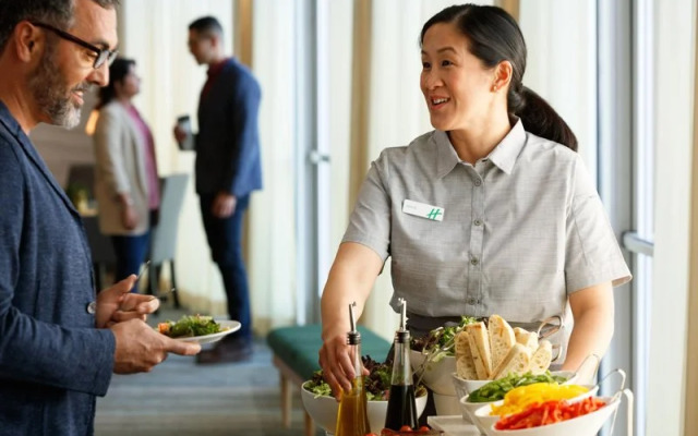 Holiday Inn Hotel And Suites Covington