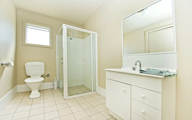 Acclaim Rose Gardens Beachside Holiday Park