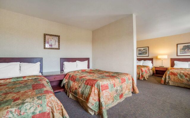 Rodeway Inn & Suites - Nampa