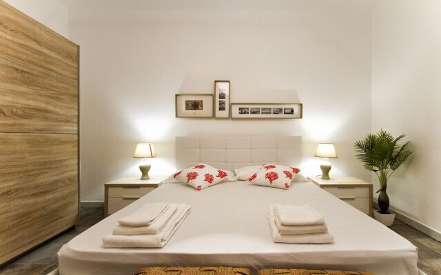 Clicksardegna - Villa Malaya for 18 People With 2 Independent Swimming Pool