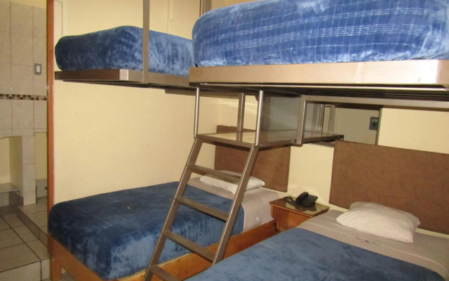 Hotel 1973