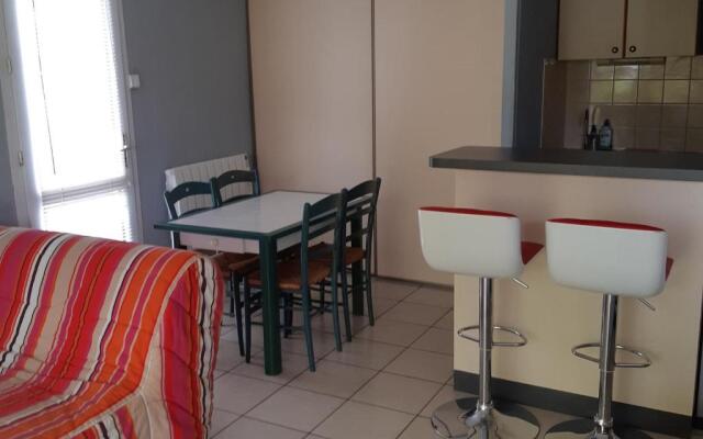 Studio La Rochelle, 1 pièce, 4 personnes - FR-1-551-23