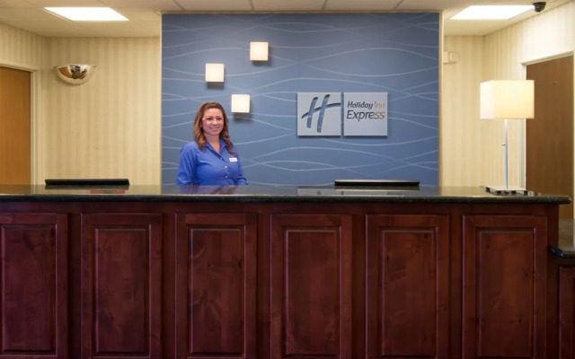Holiday Inn Express & Suites Evanston