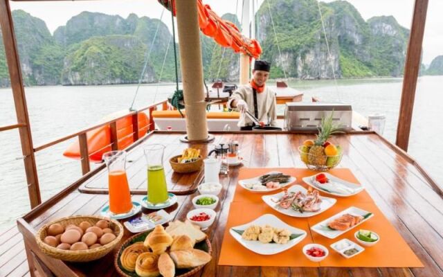 L'Azalee Cruise Halong