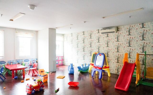 Comfortable Studio @ Menteng Park Apartment