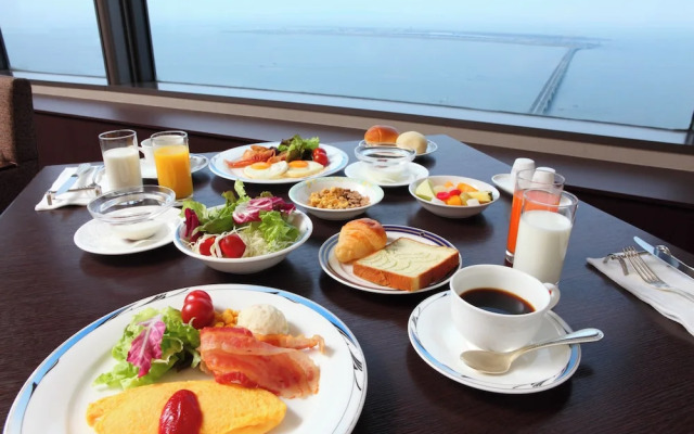 Odysis Suites Osaka Airport Hotel