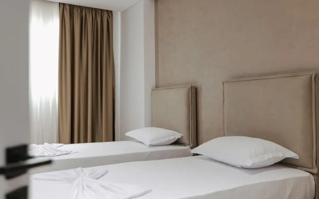 Sunlight Hotel