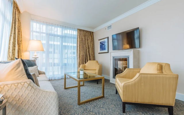 L'Hermitage Hotel