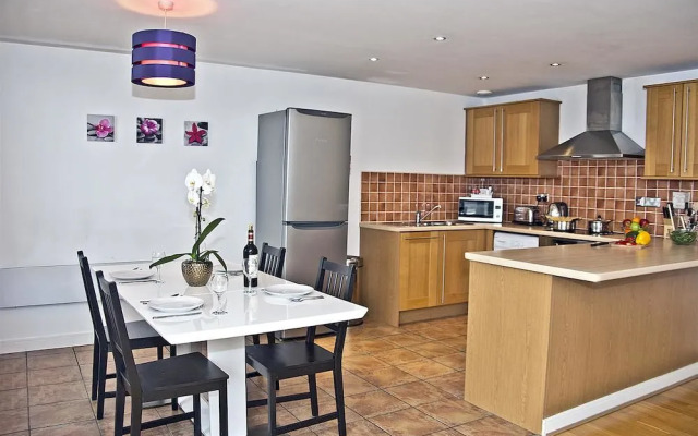 Base Serviced Apartments - Duke Street