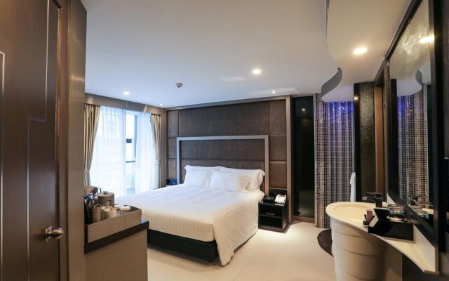 Azure Hotel Pattaya
