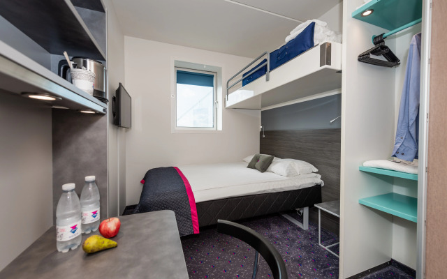 CABINN Metro Hotel