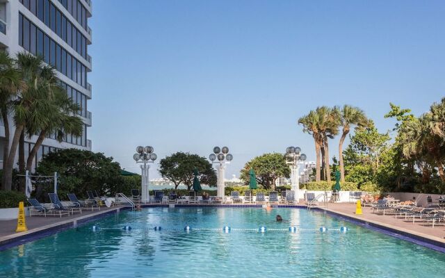 Bay Overlooking Condo With Balcony