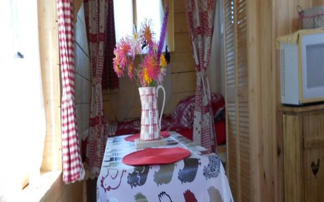 Roulotte "La Montmine"