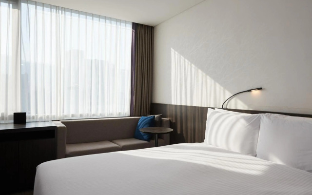 Courtyard by Marriott San Diego Central