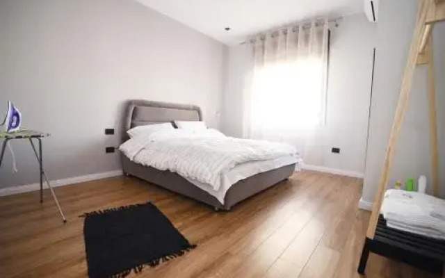 Skanderbeg Square Deluxe 1