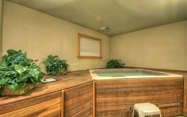 Winterset 3 by Retreatia