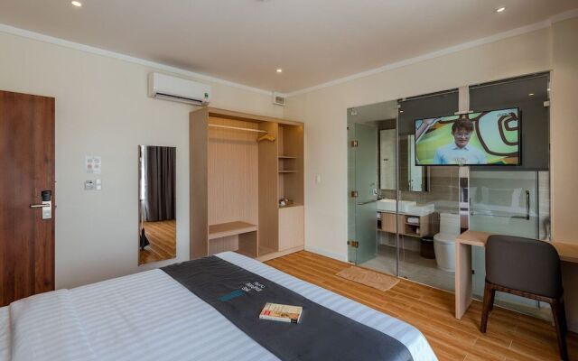 The Empire Hotel
