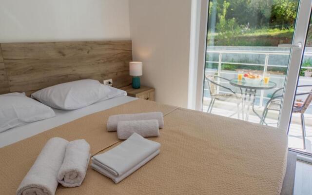 GREJM Lux Family Apartments