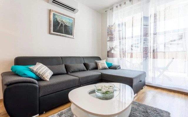 Apartment Luka