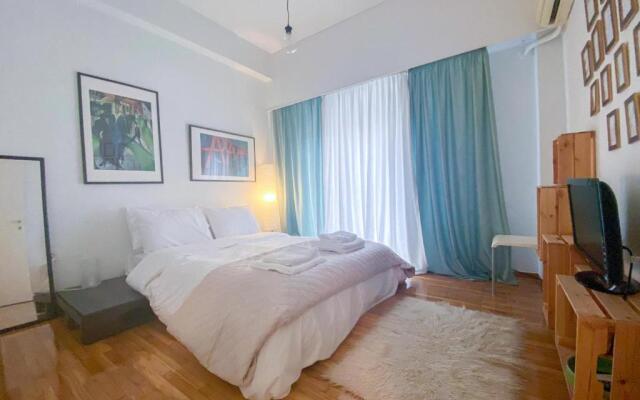 2 bedroom apartment close to Piraeus port