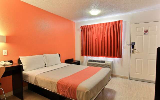 Motel 6 Austin, TX - North Central